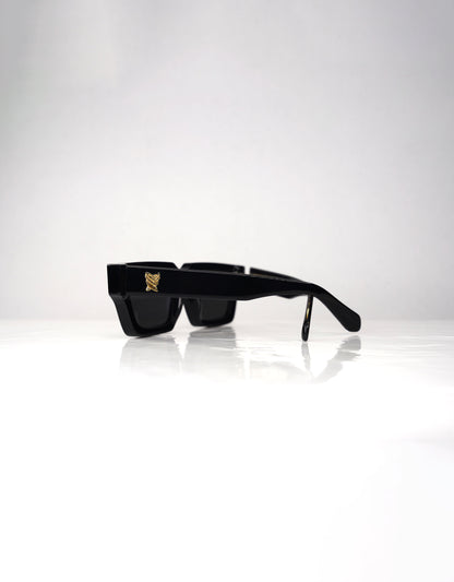 'IV' Frame in Jet Black