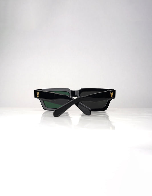 'IV' Frame in Jet Black