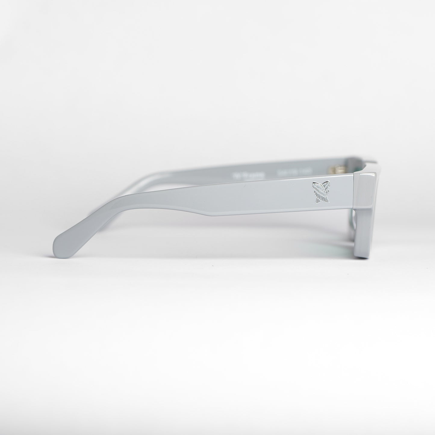 'IV' Frame in Steel