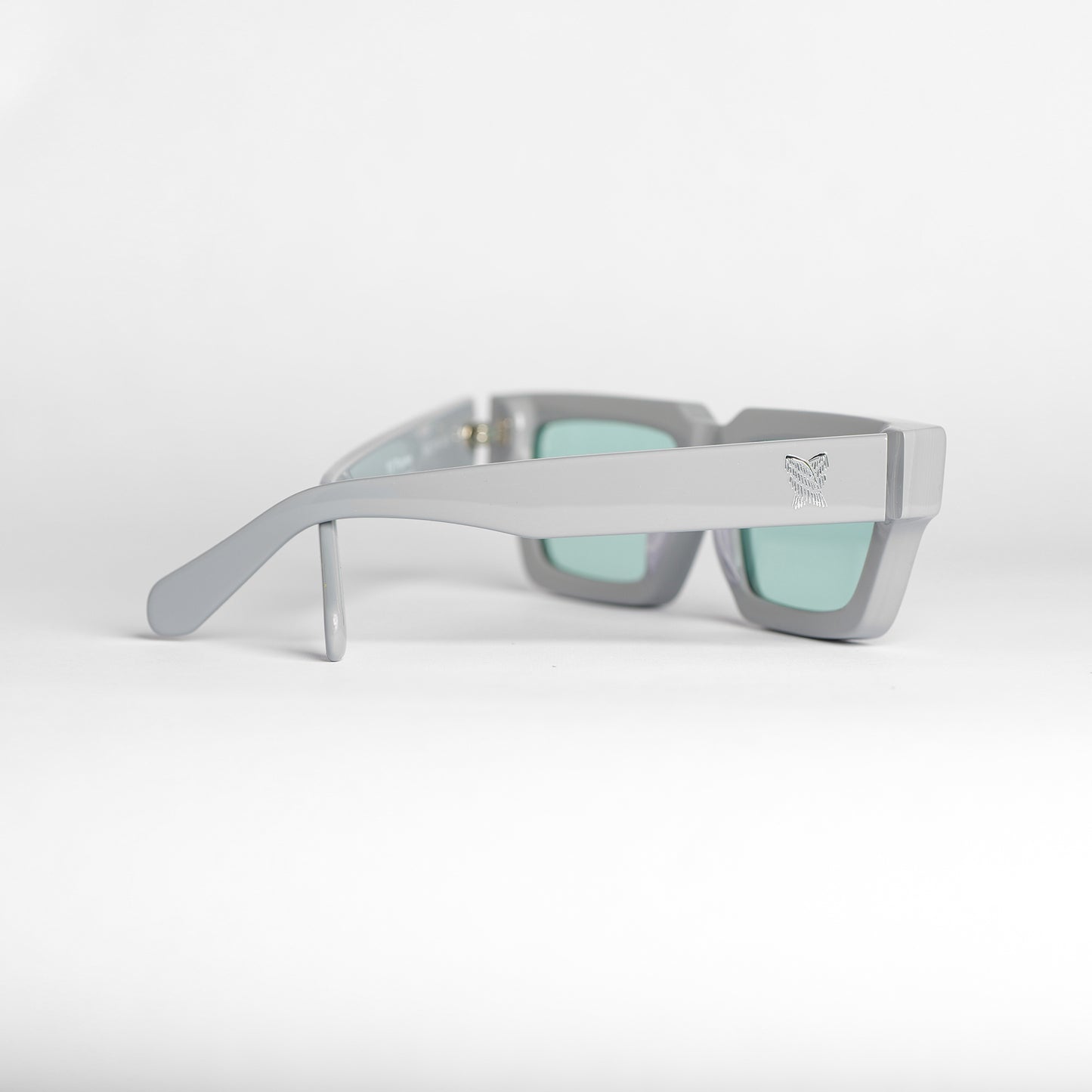 'IV' Frame in Steel